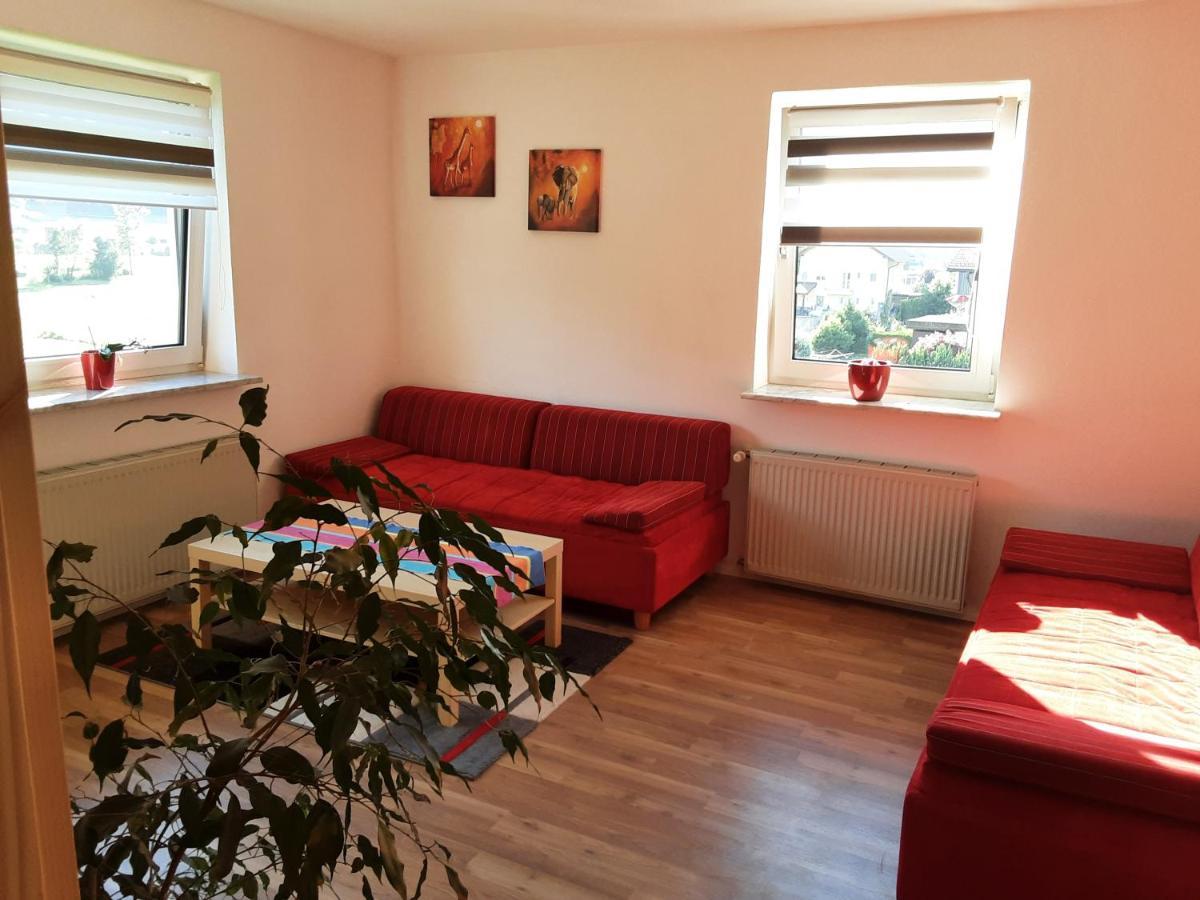 Apartment - Ferienwohnung 2 Treffen Am Ossiachersee Екстер'єр фото